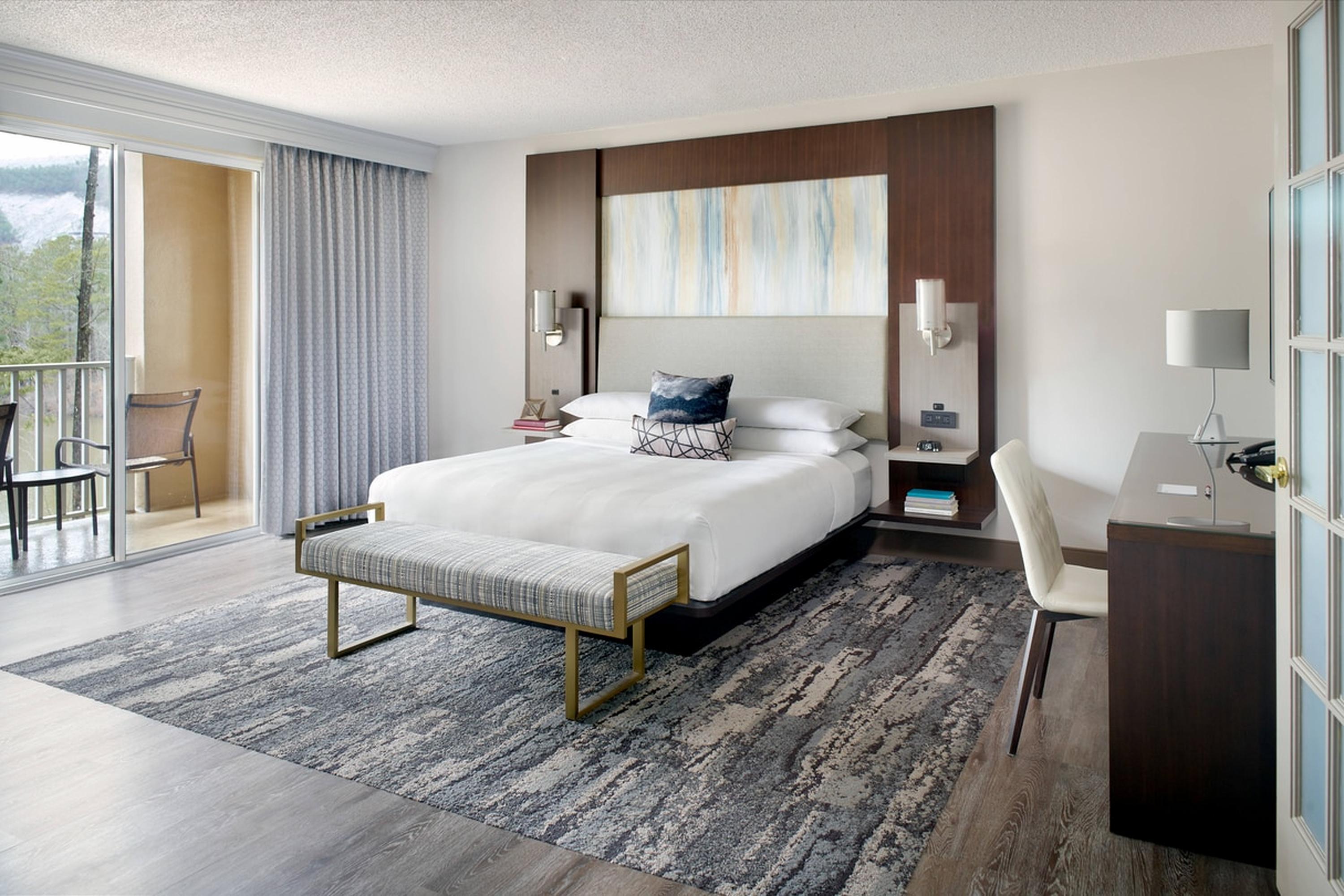 Atlanta Evergreen Lakeside Hotel