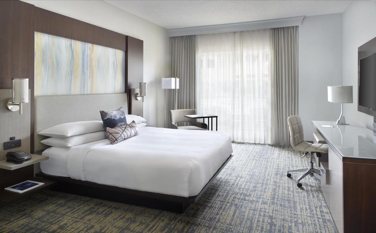 Atlanta Evergreen Lakeside Hotel 4*